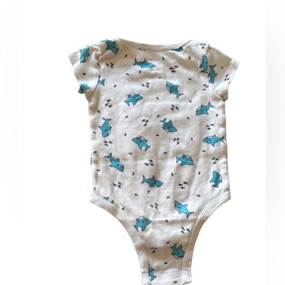3/$20 ROCOCO 6M White W/ Baby Sharks Print Onesie - Picture 2 of 2